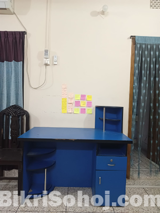 Reading Table